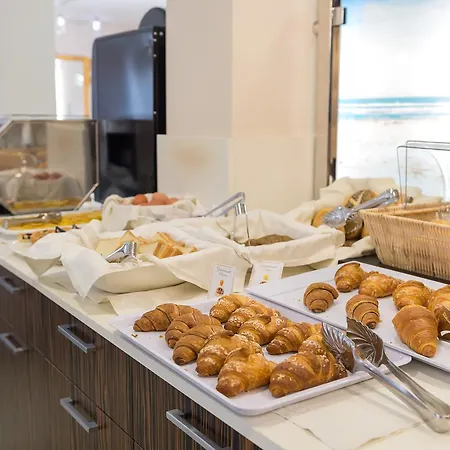 Angelina Otel 3*