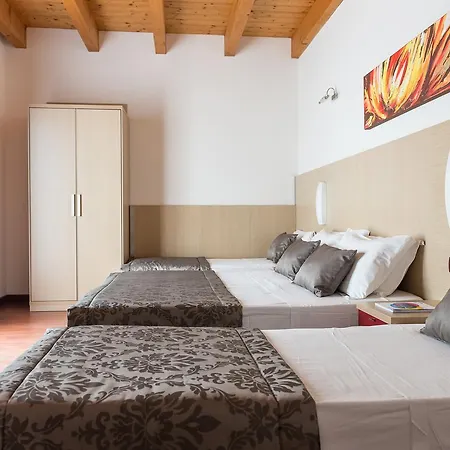 Angelina Otel