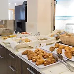 Angelina Hotel 3*