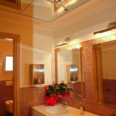 Hotel Angelina 3*